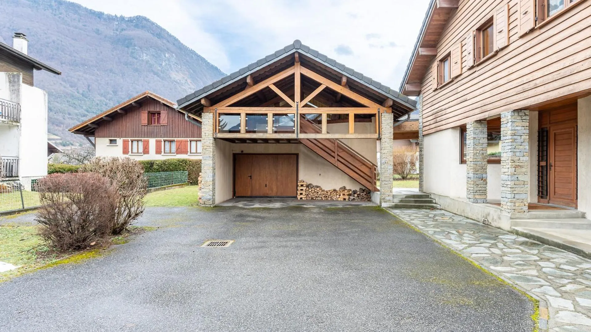 Chalet Pierre Et Bois Grand-Aigueblanche France